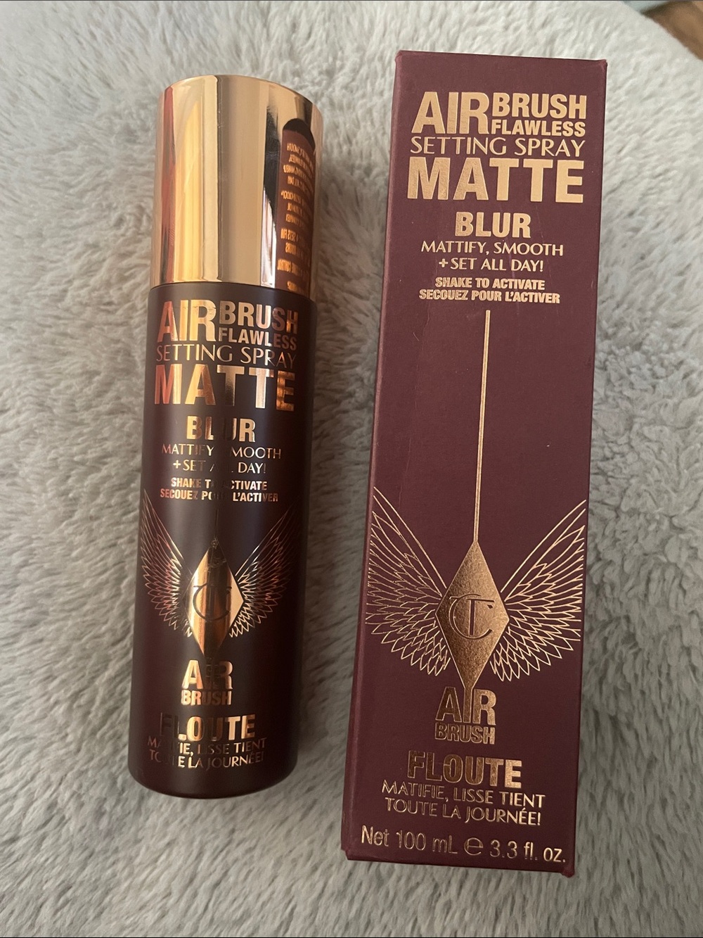 Charlotte Tilbury Matte Setting Spray in Deep Burgundy & Gold